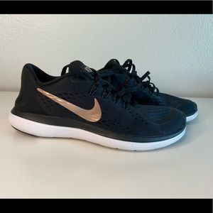 NIKE Flex Running Shoes